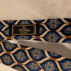 Fendi Elegant Blue and Gold Patterned Tie